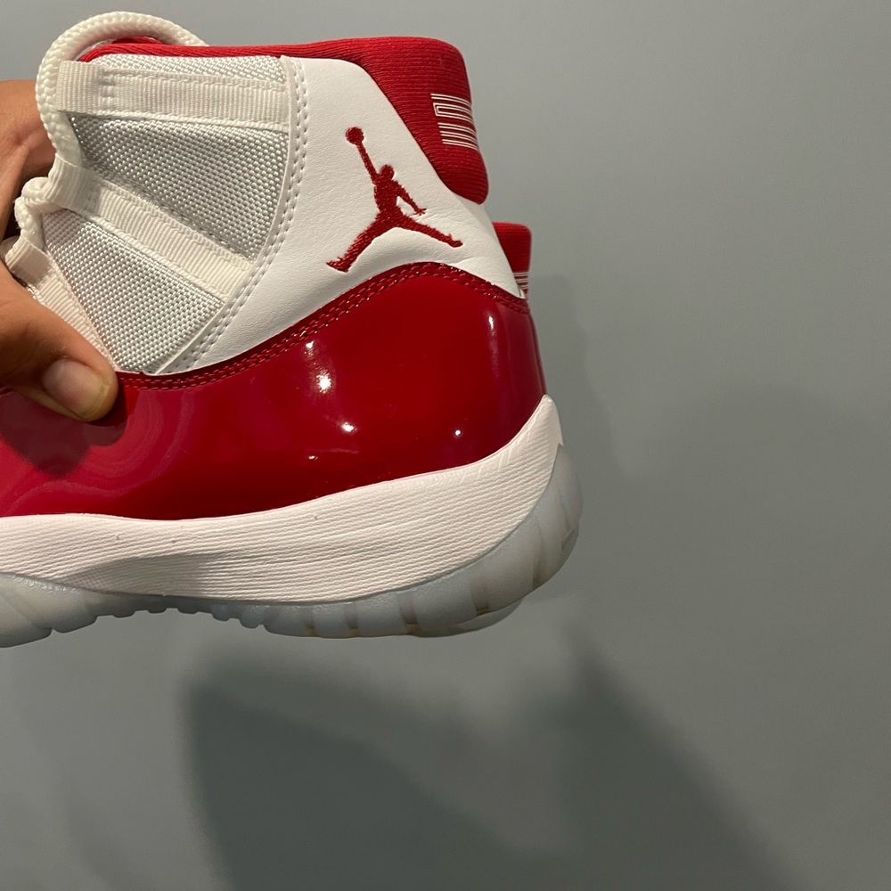 Retro Jordan 11 cherry - Picture 3 of 6